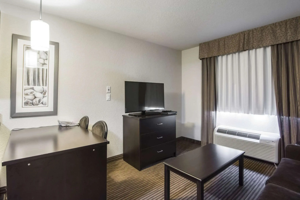 Quality Inn & Suites Thompson