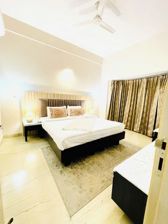 BedChambers Serviced Apartments - Artemis Hospital