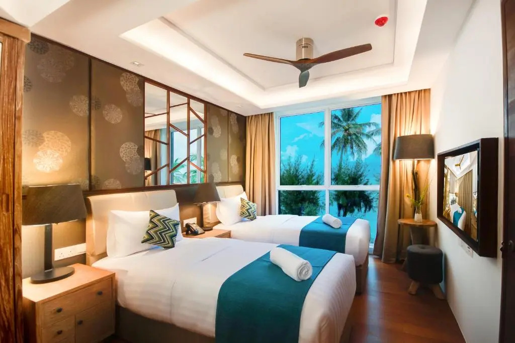 Отель Seasalter Maldives