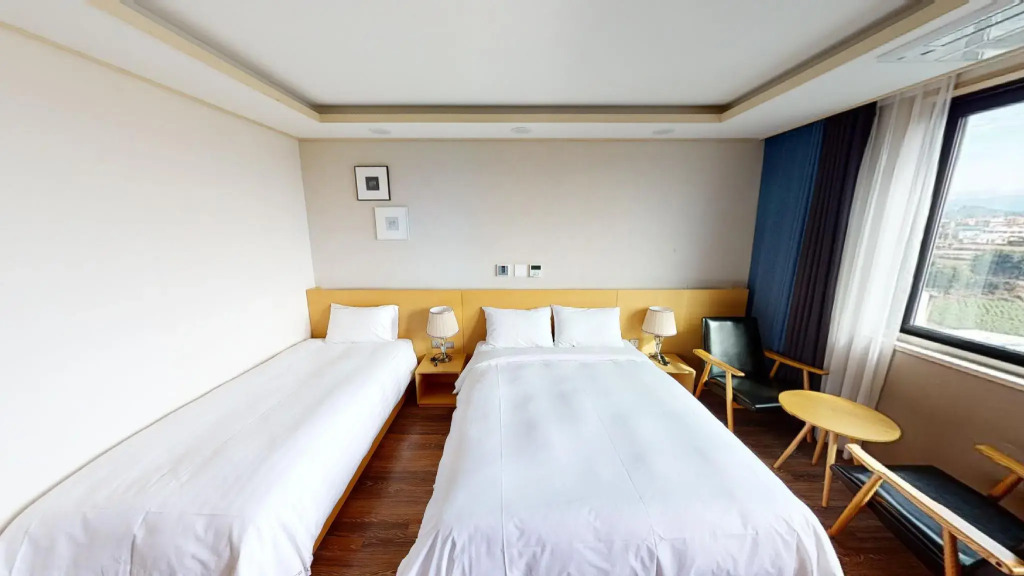 Seawater Spa Hotel Coza