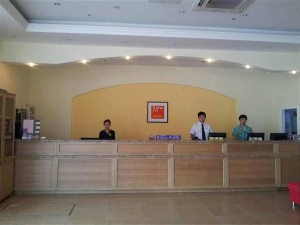 Motel Qingdao Licang Square