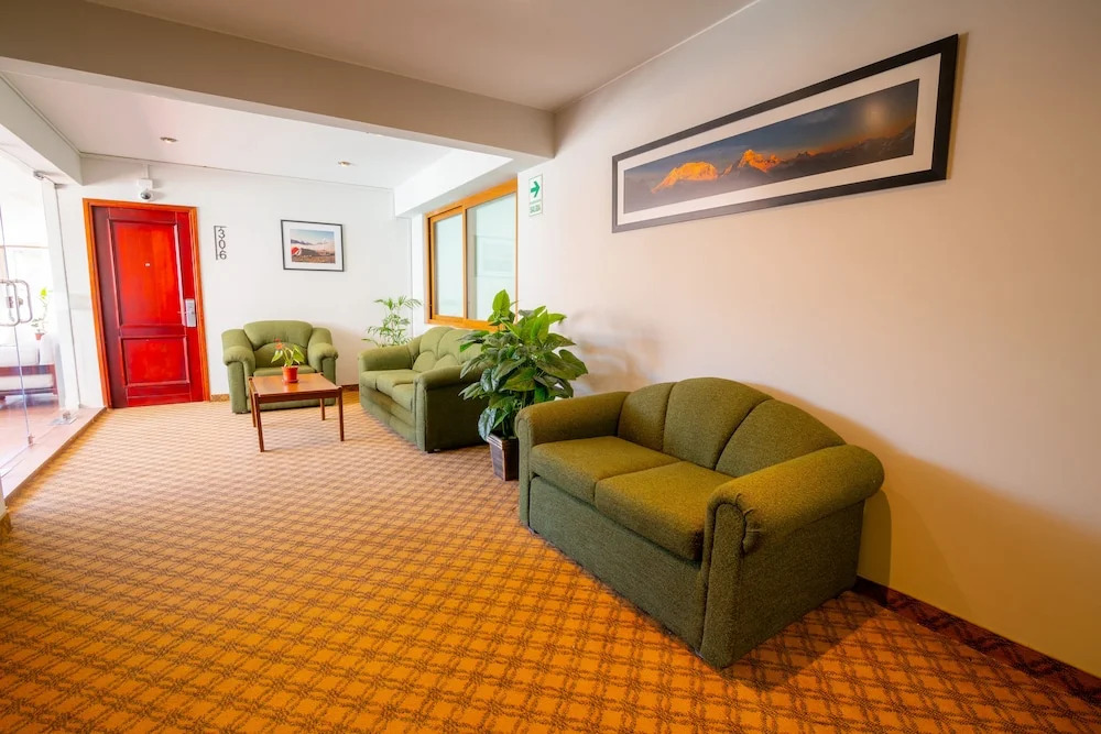 El Tumi Hotel