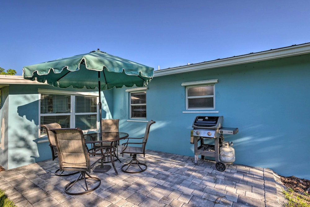 Dog-friendly Jensen Beach Home < 3 Mi to Ocean!