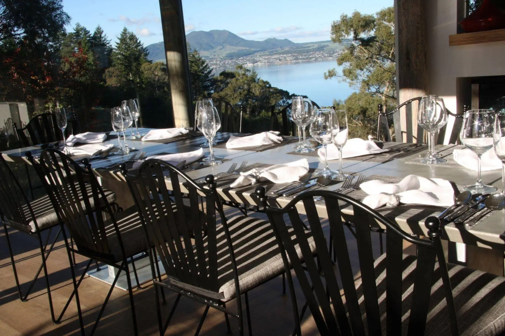 Acacia Cliffs Lodge