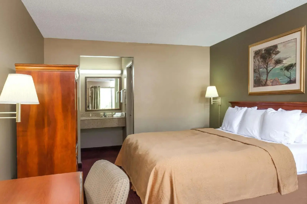 Knights Inn Lebanon