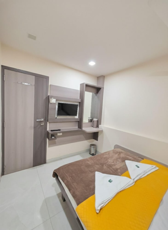 FabHotel RS Regency
