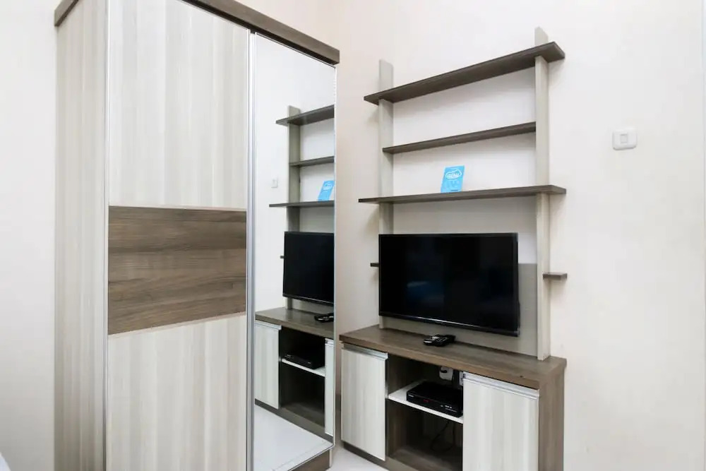 Airy Eco Radio Dalam Raya Gang Anggrek 3 Jakarta