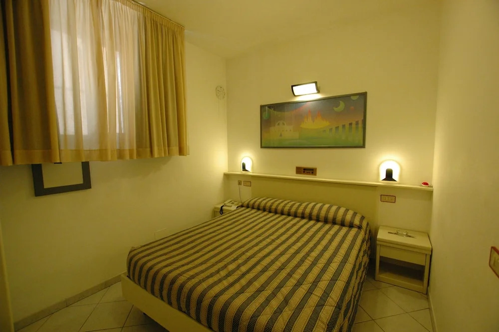 Hotel Crystal