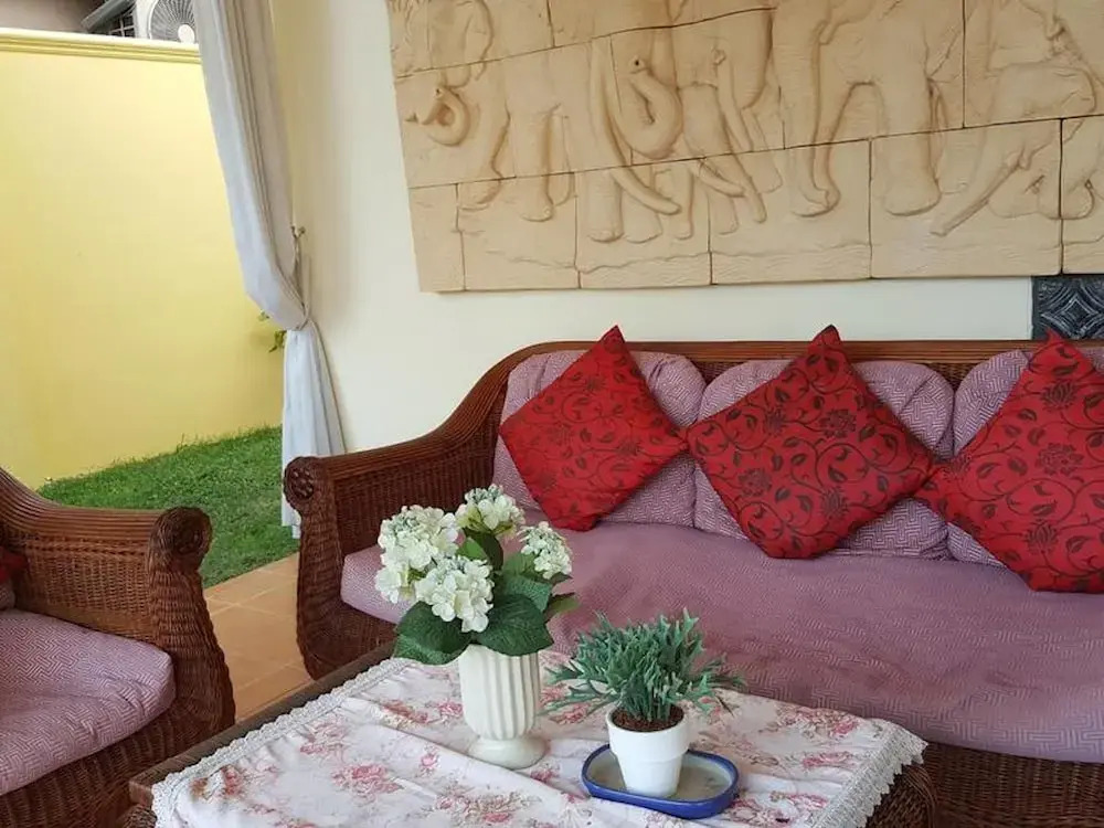4 Bedroom Villa Private Pool Central Pattaya 15 min Away