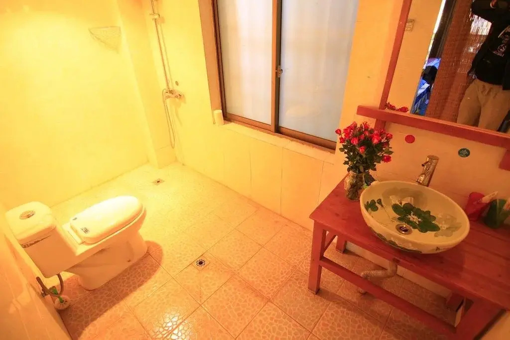 Lijiang Shuhe Shi Wu Wan Hostel