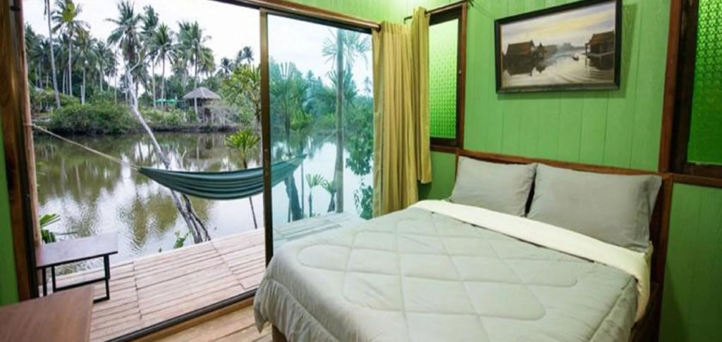 Tree House Cottages