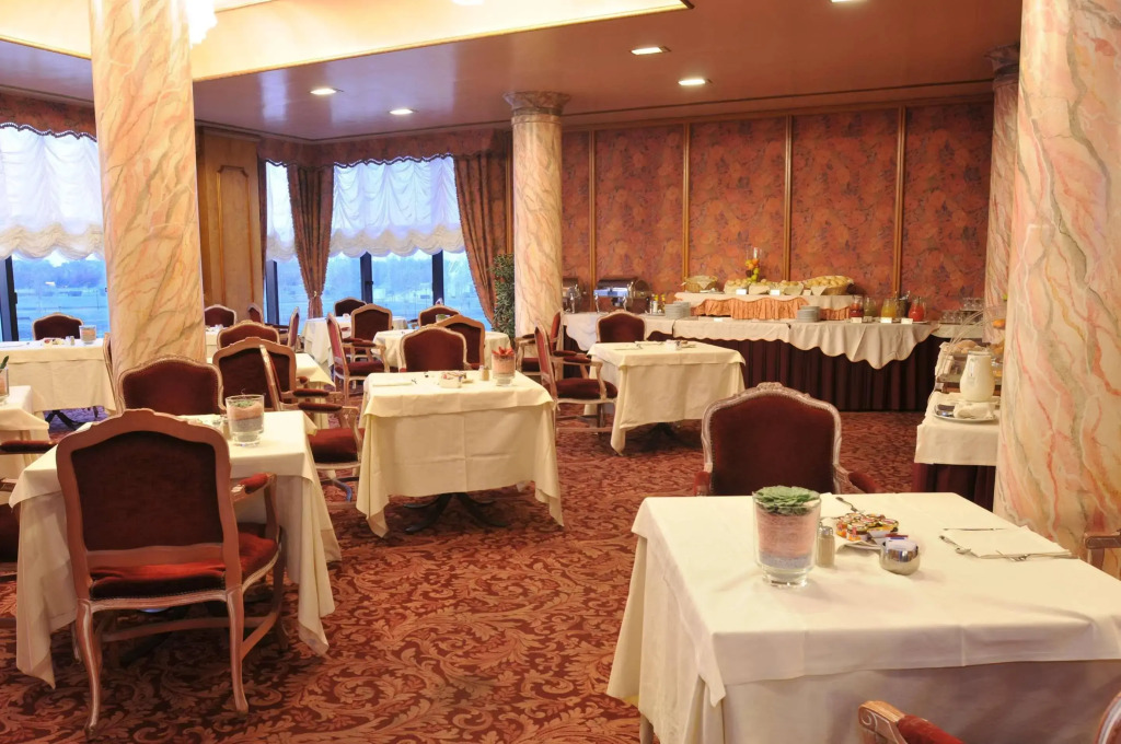 Moderno Hotel Roma
