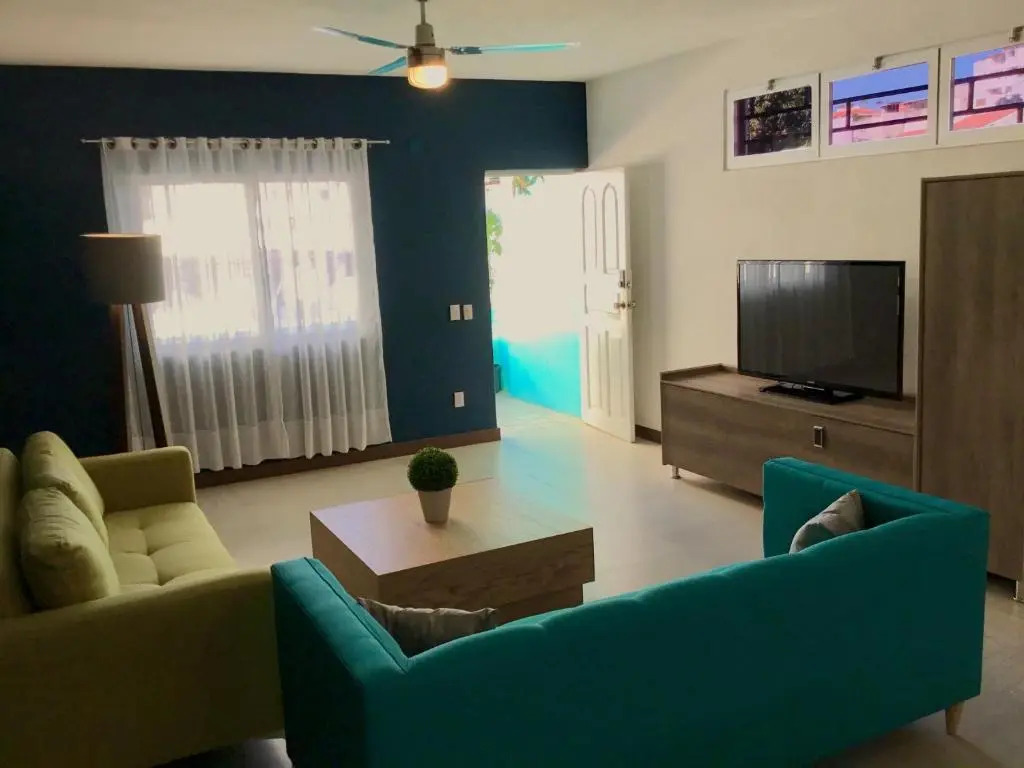 One Bedroom Condo Near Beach RG6