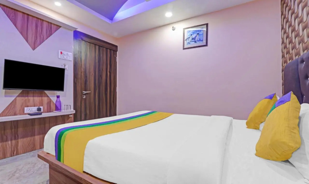 Itsy Hotels Royal Galaxy - 3 km From Sangam