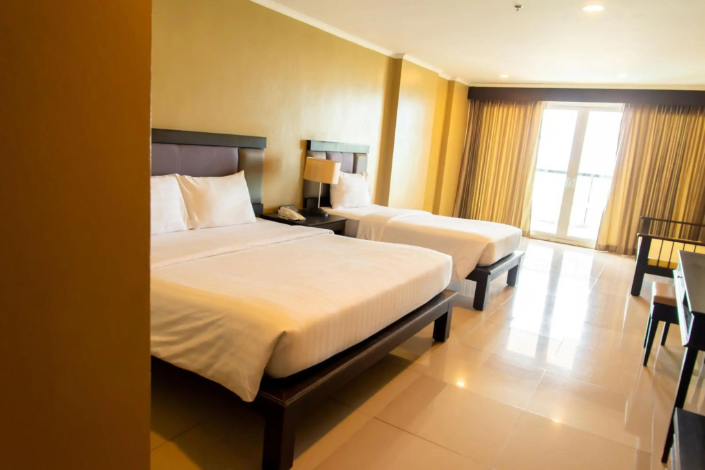 Royal Phala Cliff Beach Resort