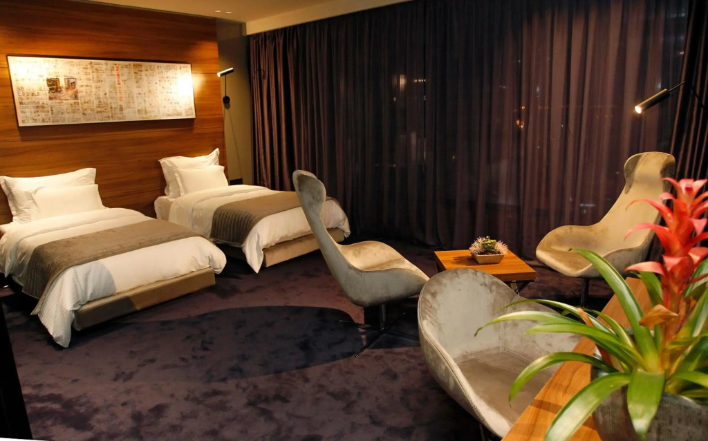 Ambasador Hotel