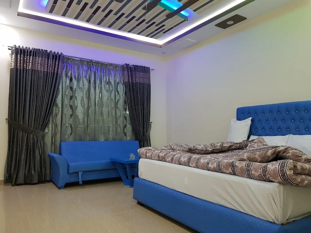 Galaxy cottages