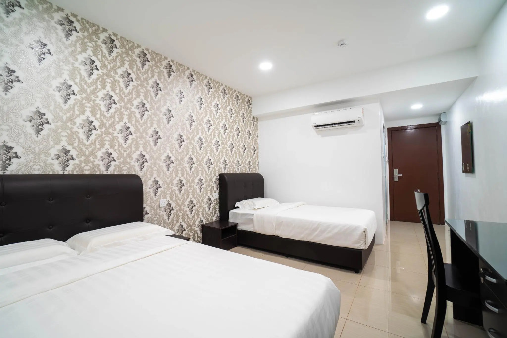 Crystal Garden Hotel - Tasik Selatan