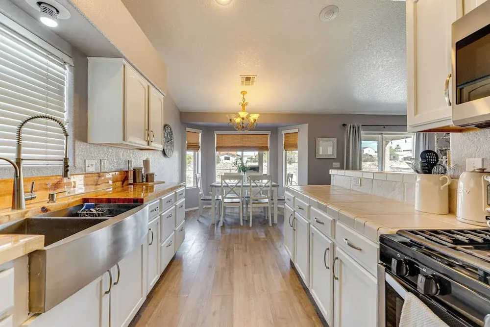 2 Mi to Colorado River Beach: Bullhead City Home
