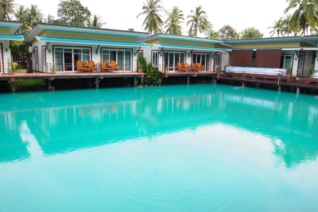 Lake Terrace Resort