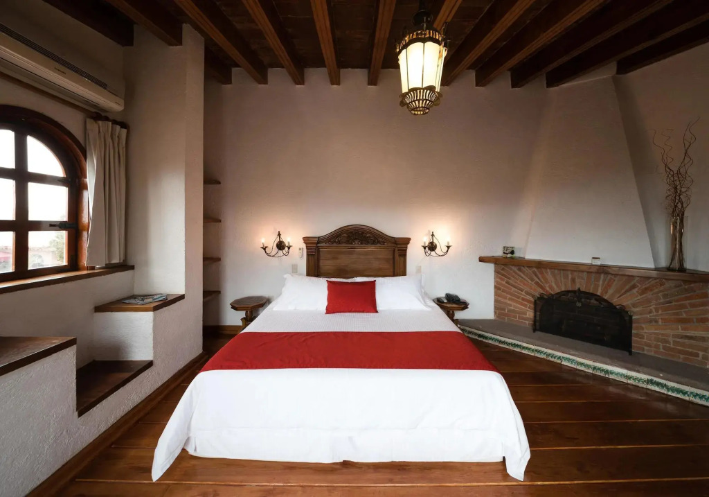 Hotel Misión Grand Casa Colorada