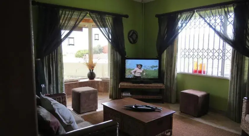 Ocean Walk House and Apartment - Self Catering