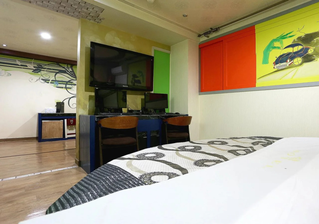 Shim Hotel