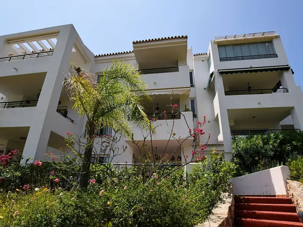 Beautiful Penthouse Apartment With Roof Terrace and Panoramic Views