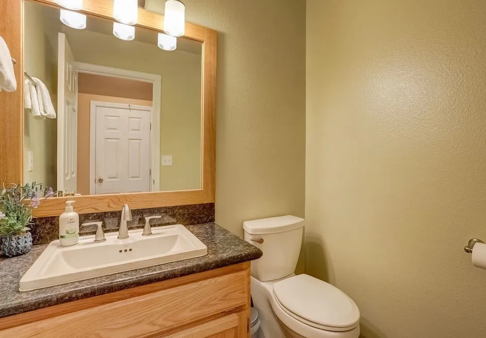 Sutter Trail Sparkles - Air Conditioned Large Family Home!