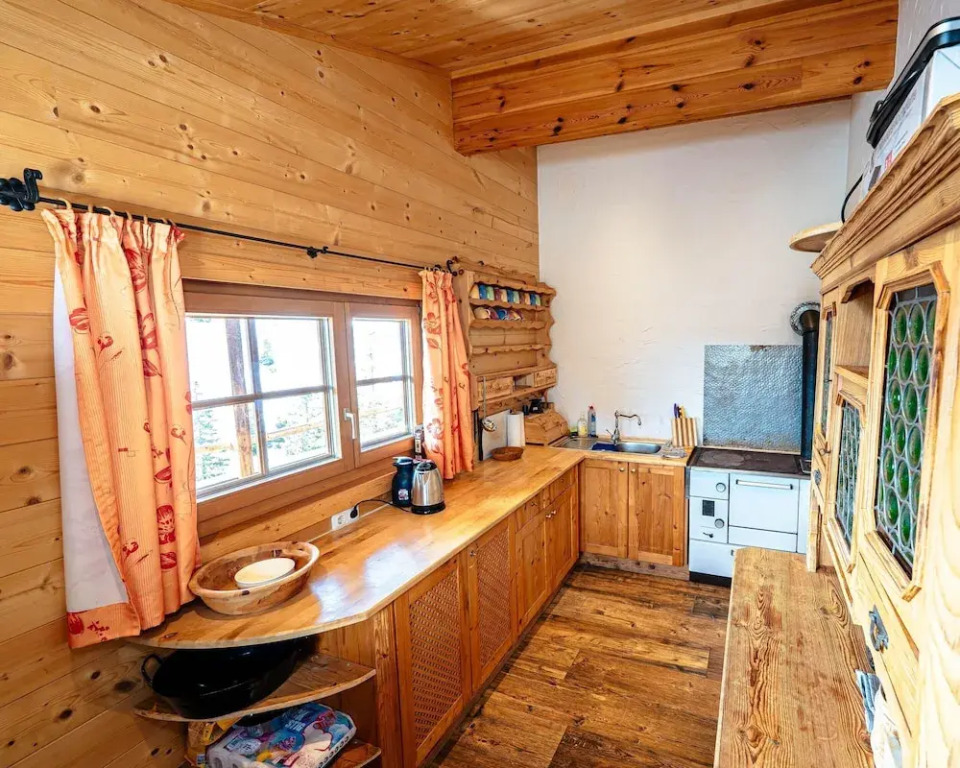 Rustic hut on the Mountain in Salzburg