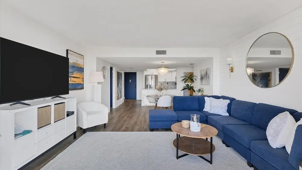 Anchorage Resort Siesta Key 2 Bedroom 6th Floor Condo Beach Access 2 Condo