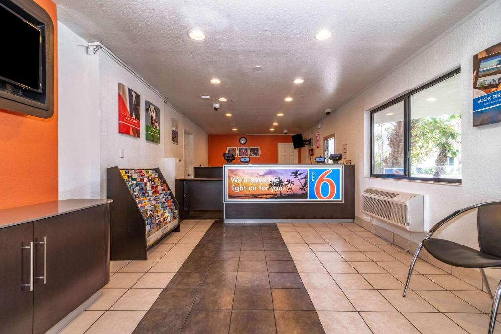 Motel 6-Palm Springs, CA - East - Palm Canyon