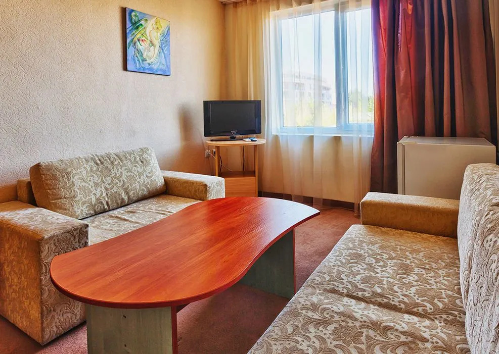 Amfora Beach Hotel