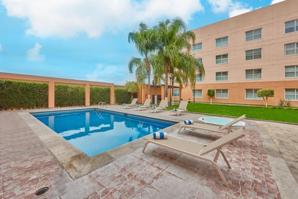 Sierra Suites By HP Hotels