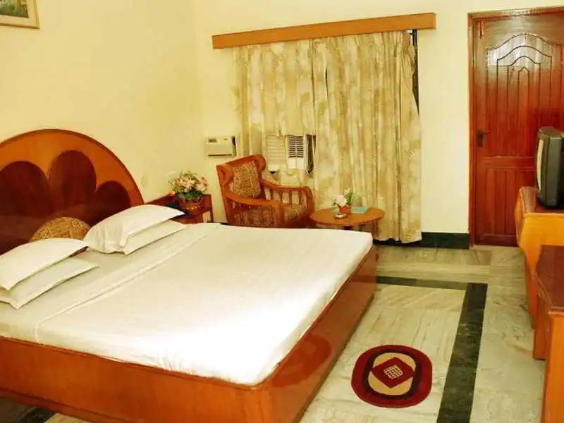 Hotel Singaar International