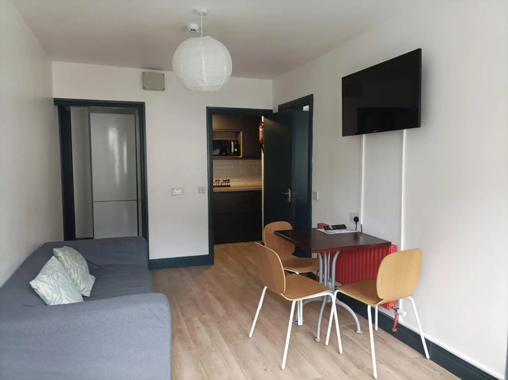 Tom Dick and Harriets Accommodation