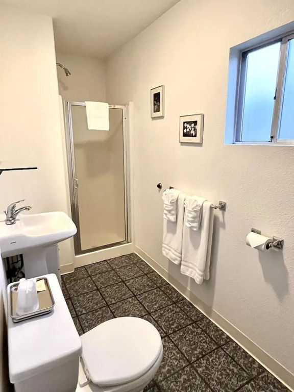 Cascade Motel