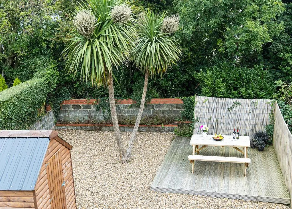 Entire family home , large rear garden and free parking