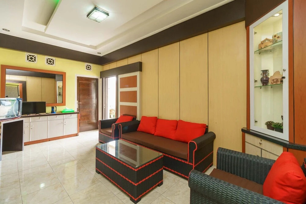 Wisma Dame by RedDoorz