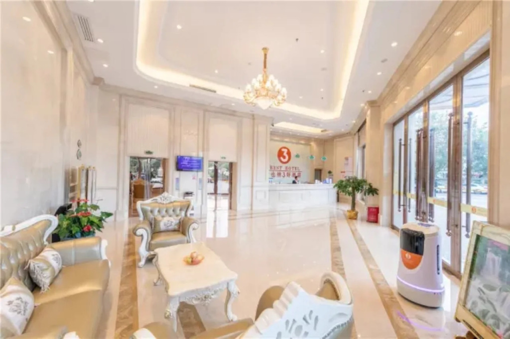 Vienna 3 Best Hotel(South Zhongshan District)