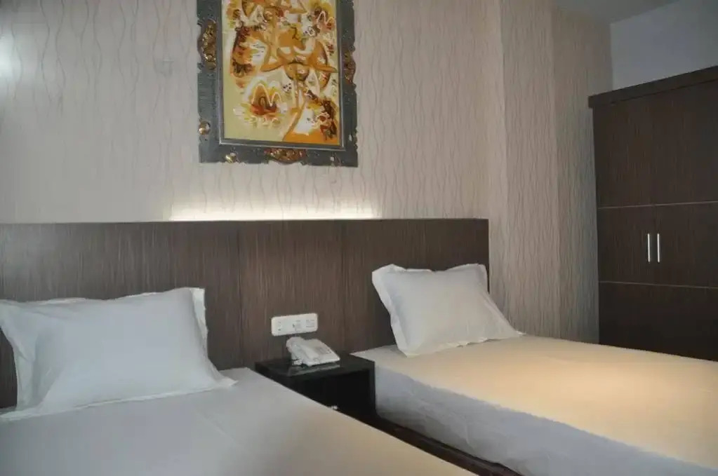 Hotel O Makassar near Losari Beach formerly Ocean View Hotel