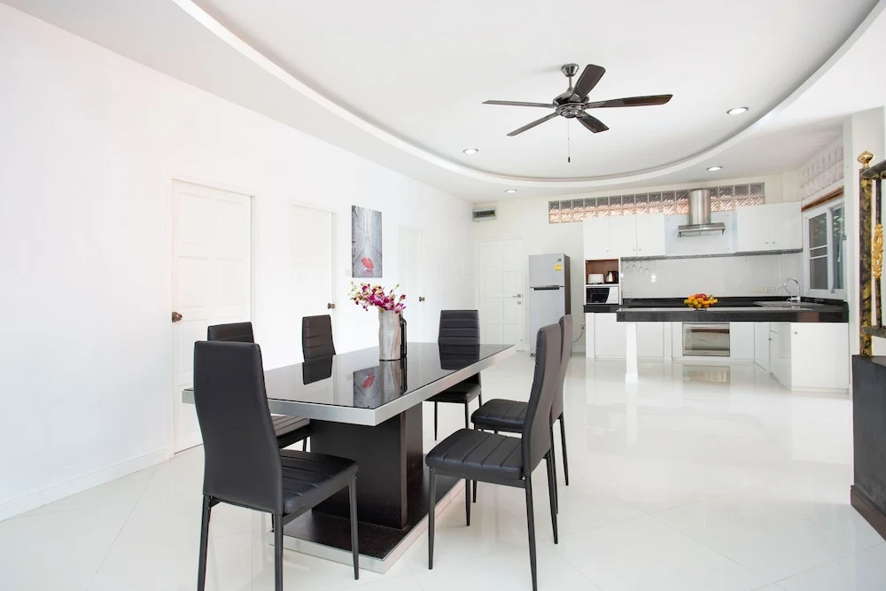 Family Holiday 3BR Pool Villa Lancelot 2
