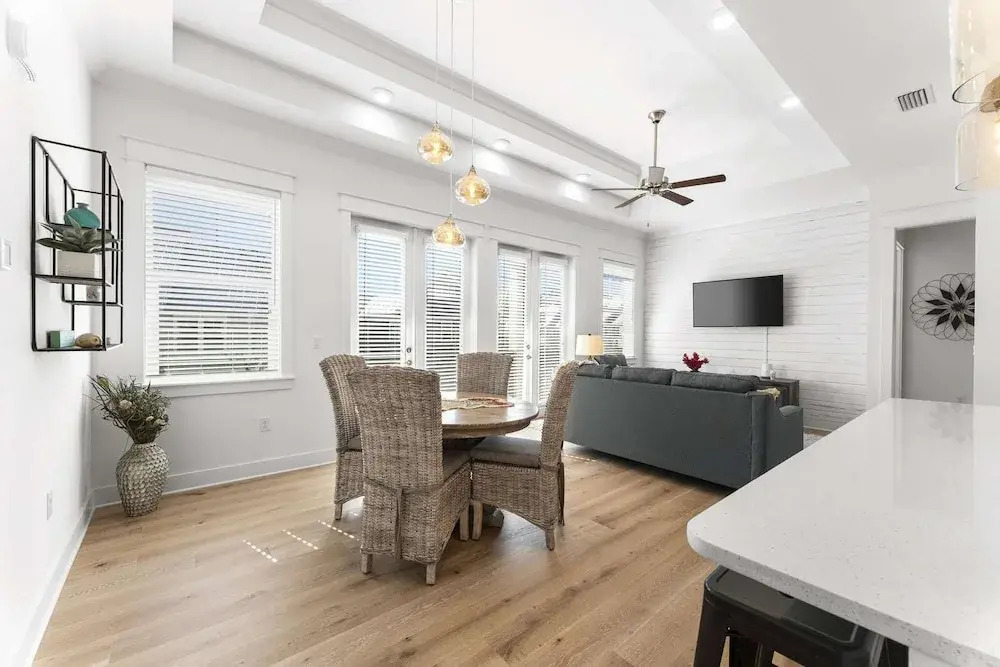 Rhema Beach Haus 2BR Luxury Retreat