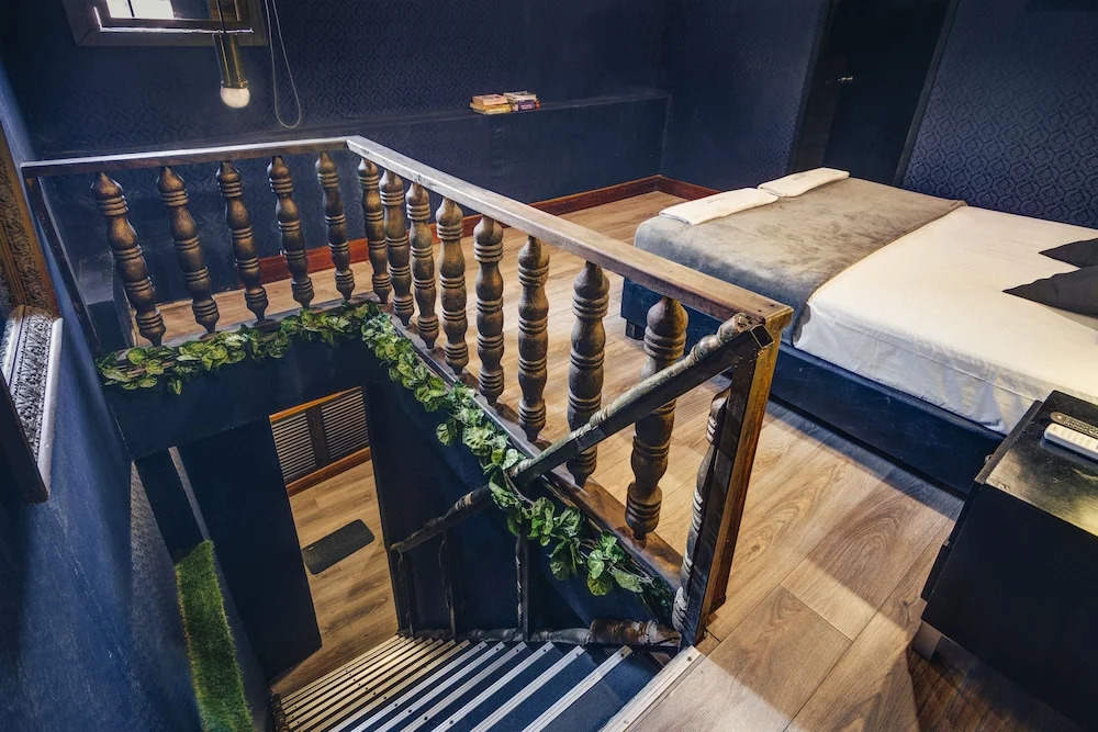 The Clock Hostel & Suites