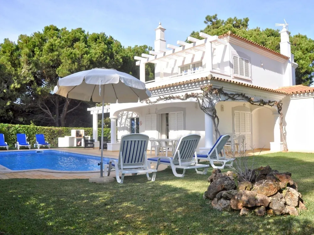 Villa near Marina with Private Pool