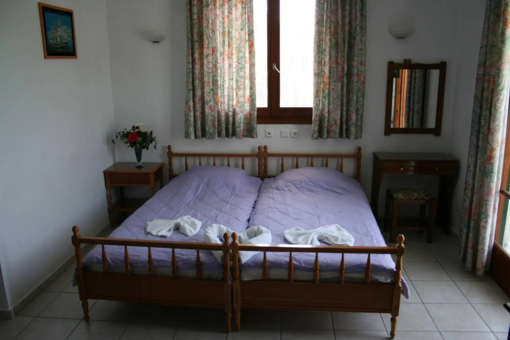 Des Roses Hotel