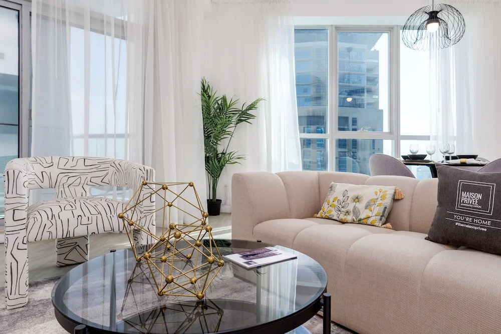 Maison Privee - Modern Urban Retreat in the Heart of Dubai Marina