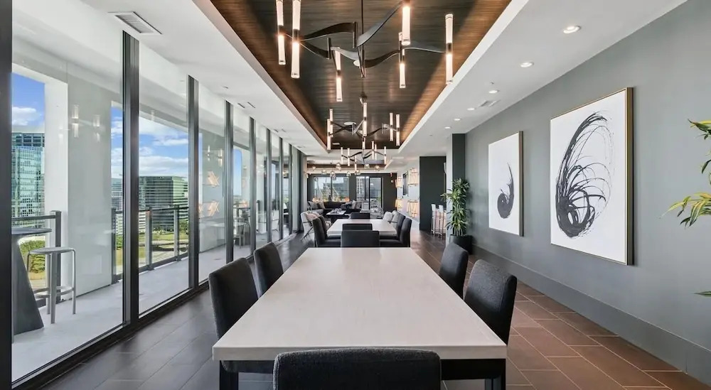 Landing Apartments near Charlotte Convention Center