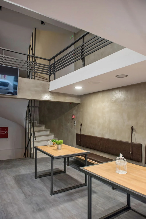 Bedbox Hostel