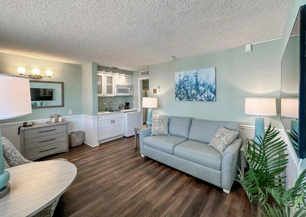 Thunderbird Beach Resort